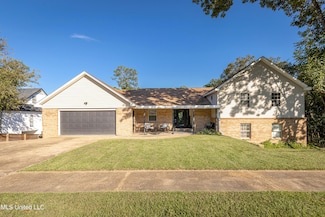 3709 Queen Elizabeth Dr, Ocean Springs, MS 39564