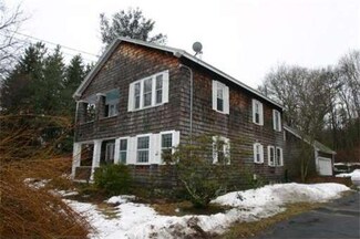 92 S Main St, Sherborn, MA 01770