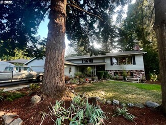 2290 NW 5th St, Gresham, OR 97030
