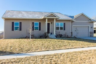 4016 Harris St, Ames, IA 50014