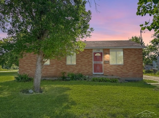 3308 Douglass St, Saginaw, MI 48601