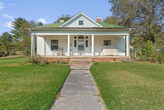 414 Illinois Ave, Etowah, TN 37331