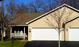 2135 Overlook Dr, Minneapolis, MN 55431