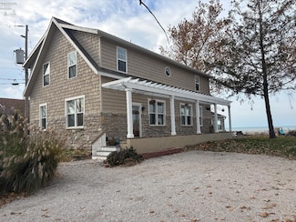 2323 E Sand Rd, Port Clinton, OH 43452