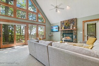 111 High Mountain Ln, Tannersville, PA 18372