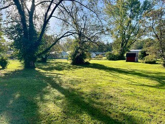 532 S 6th St, Mitchell, IN 47446