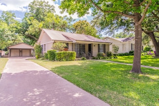 3429 Hilltop Rd, Fort Worth, TX 76109