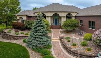 3001 S Saint Francis Ln, Sioux Falls, SD 57103
