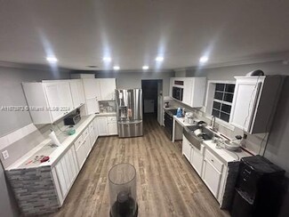 330 N Granja St, Clewiston, FL 33440