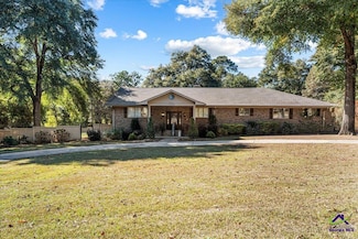 230 Tucker Rd, Warner Robins, GA 31088