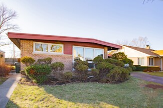 7132 N Keating Ave, Lincolnwood, IL 60712