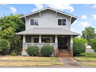 380 E Arlington St, Gladstone, OR 97027