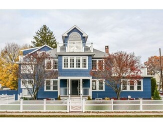 34 South St Unit 1, Stoneham, MA 02180