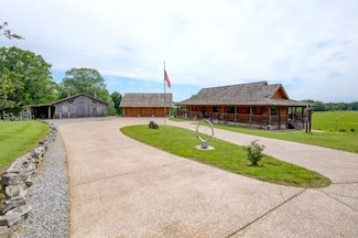 1820 Buck Smith Hill Rd, Palmyra, TN 37142