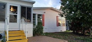 527 Treasure Ct, Vero Beach, FL 32966