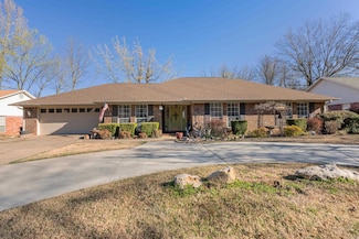 1914 Ridgewood Dr, Clarksville, AR 72830