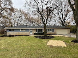 1840 Lone Oak Cir E, Brookfield, WI 53045