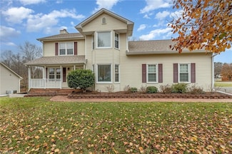 228 Creeksedge Ct, Winston Salem, NC 27105