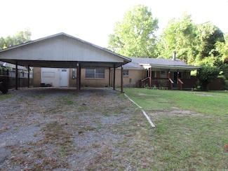 325 Morning Glory St, North Little Rock, AR 72117