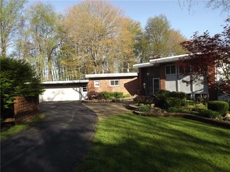 1154 Ridgemont Dr, Meadville, PA 16335