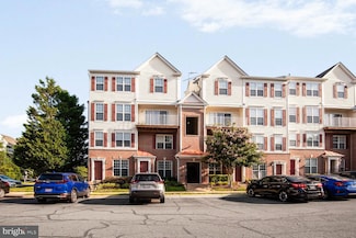 13390 Spofford Rd Unit 302, Herndon, VA 20171