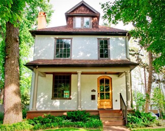 3350 Cambridge Ave, Saint Louis, MO 63143