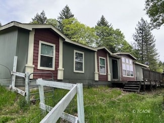 851 Feldmiller Rd, Mad River, CA 95526