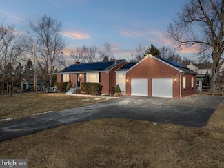 719 Schwab Rd, Hatfield, PA 19440