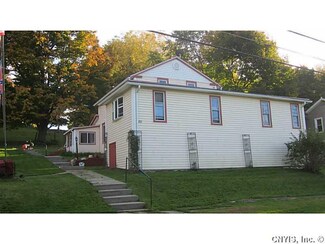 28 Mcclellan St, Port Byron, NY 13140