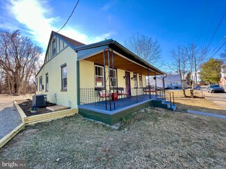 19 Josephine St, Berryville, VA 22611