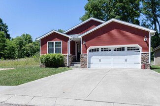 111 Quail Ridge Dr, Bedford, IN 47421