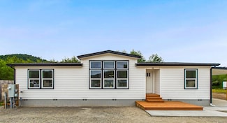 98 Painter St, Rio Dell, CA 95562