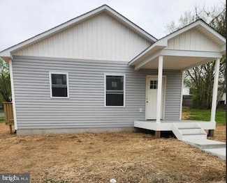 108 Potomac St, Paw Paw, WV 25434