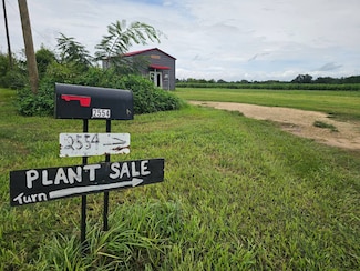 2000 Block Overpass Rd, Campbellton, FL 32431