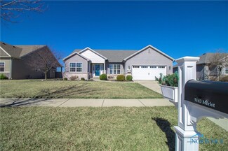 5143 Merlot Dr, Oregon, OH 43616