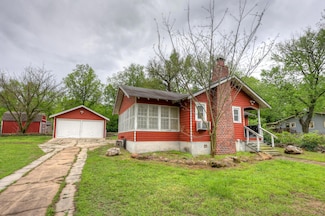 206 Clark Dr, Joplin, MO 64804