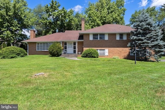 4659 Dartmoor Dr, Wilmington, DE 19803