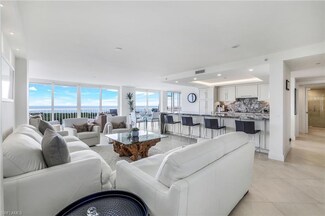 6585 Nicholas Blvd Unit 1401, Naples, FL 34108