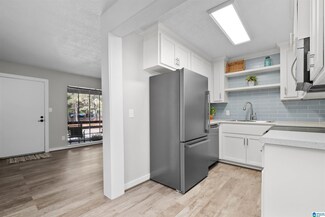 2812 Georgetown Dr Unit 1523, Hoover, AL 35216