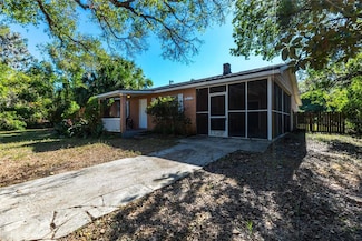 2415 Durant Rd, Valrico, FL 33596