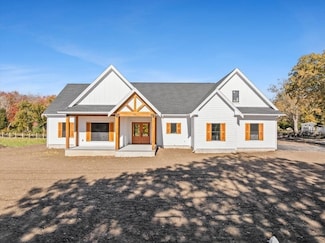 65 Marvel St, Swansea, MA 02777