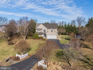 292 Fairview Dr, Charles Town, WV 25414