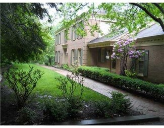2 Autumn Path Ln, Pittsburgh, PA 15238