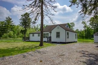 618 Beach St, Goshen, CT 06756