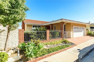 3923 Mesa St, Torrance, CA 90505