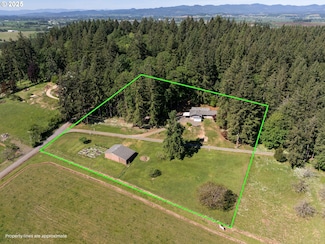 10461 NE Rivenwood Ln, Carlton, OR 97111