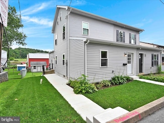 102 Froelich Ave, Mountville, PA 17554