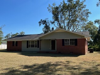 2552 Easley Dr, Andalusia, AL 36420