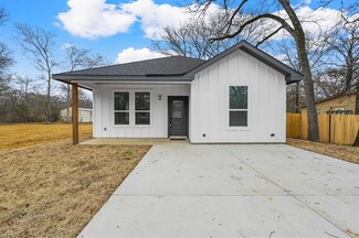 142 Mohican Trail, Mabank, TX 75156