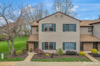 90 Pheasant Run, Edison, NJ 08820